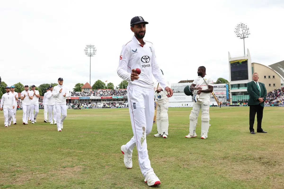 England Spinner Shoaib Bashir Poised to Leave Somerset in Search of First-Team Opportunities