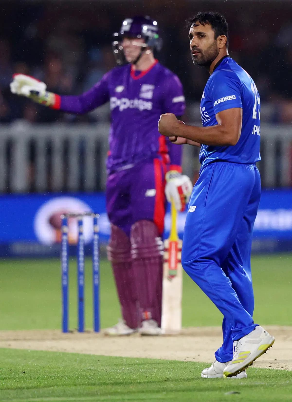 Bopara Holds Nerve as Steelbacks Edge Falcons in Derby Thriller