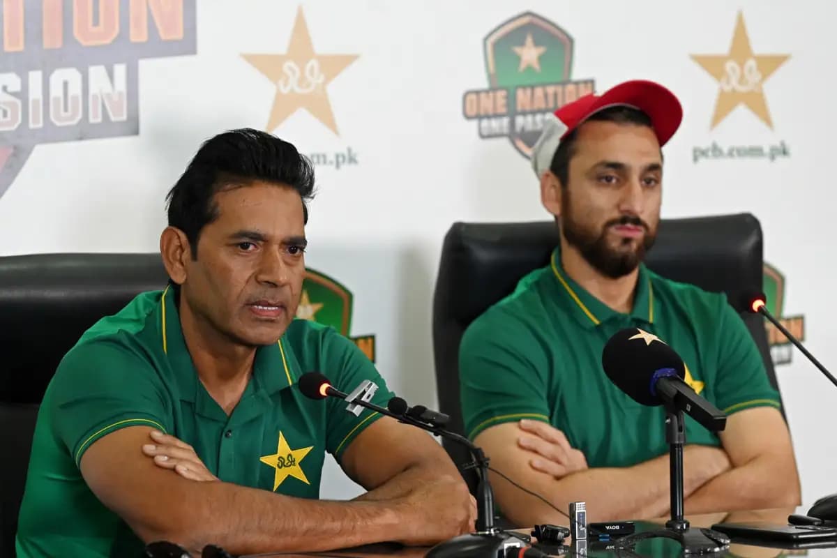 Pakistan begin their new T20 era against a makeshift New Zealand side in the opening Test