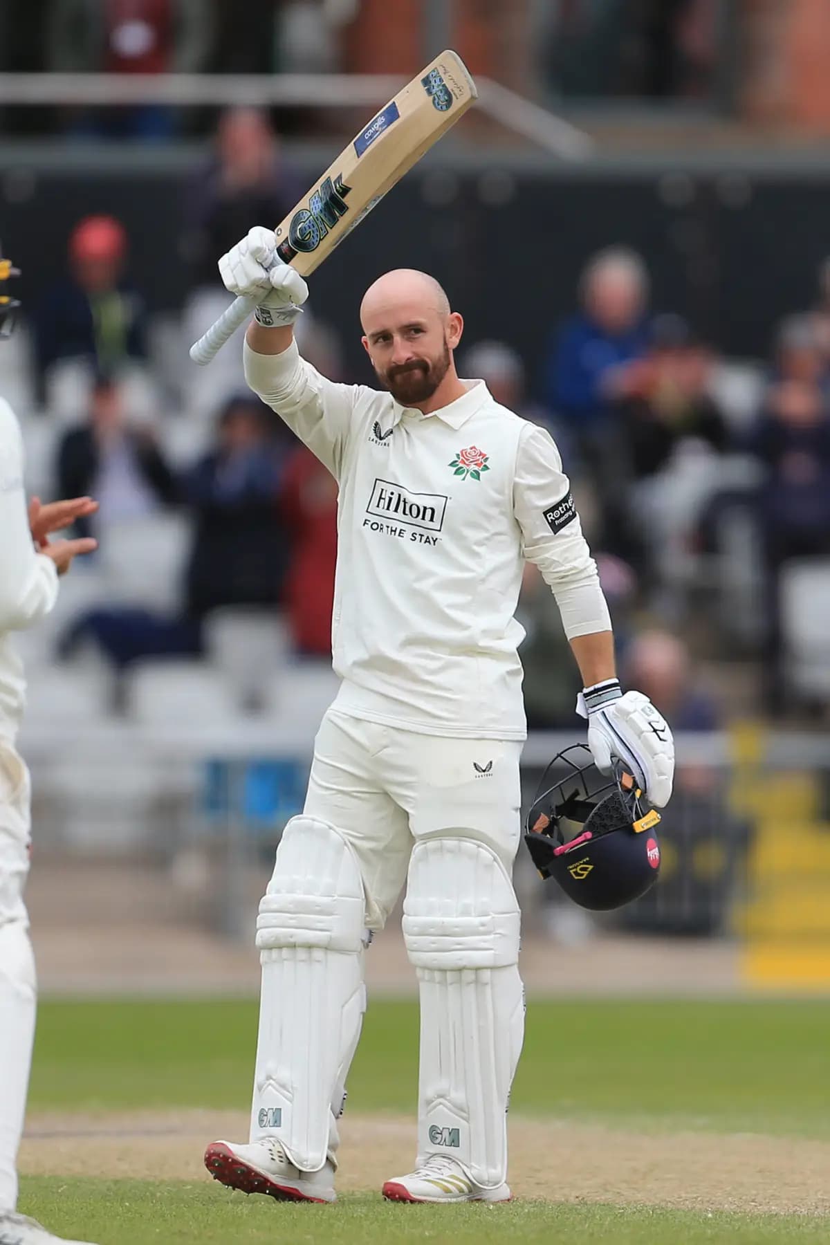 Denly and Dawkins Steer Kent to Memorable Victory
