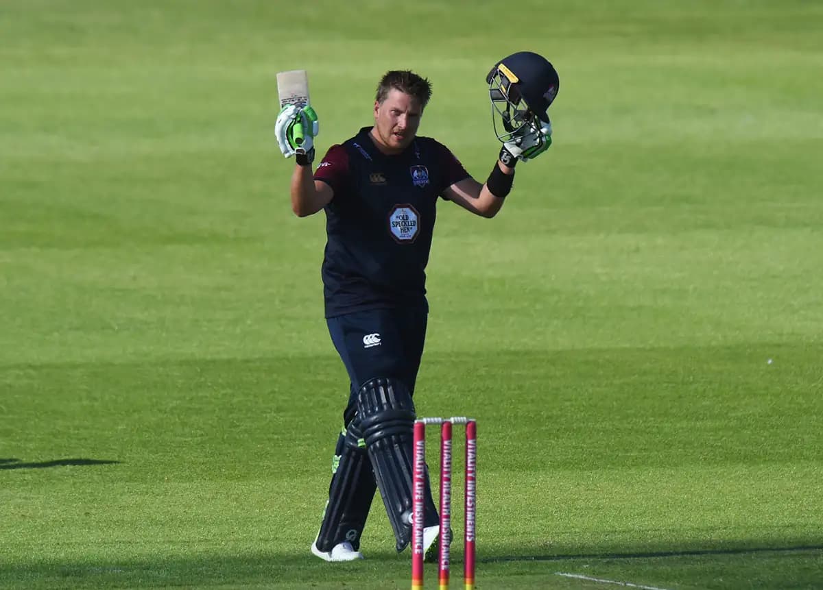 Josh Cobb retires from professional cricket to join Warwickshire as an academy coach