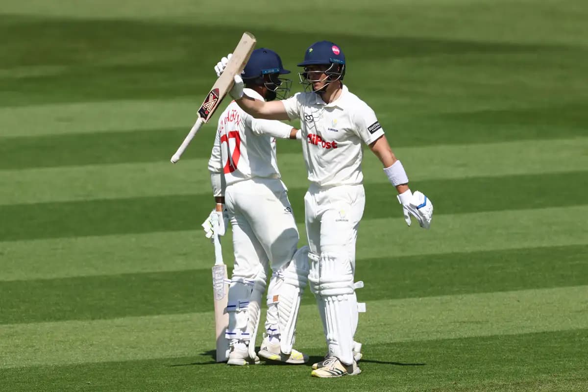 Late Collapse Undermines Glamorgan’s Dominance After Stellar Centuries from Northeast and Carlson