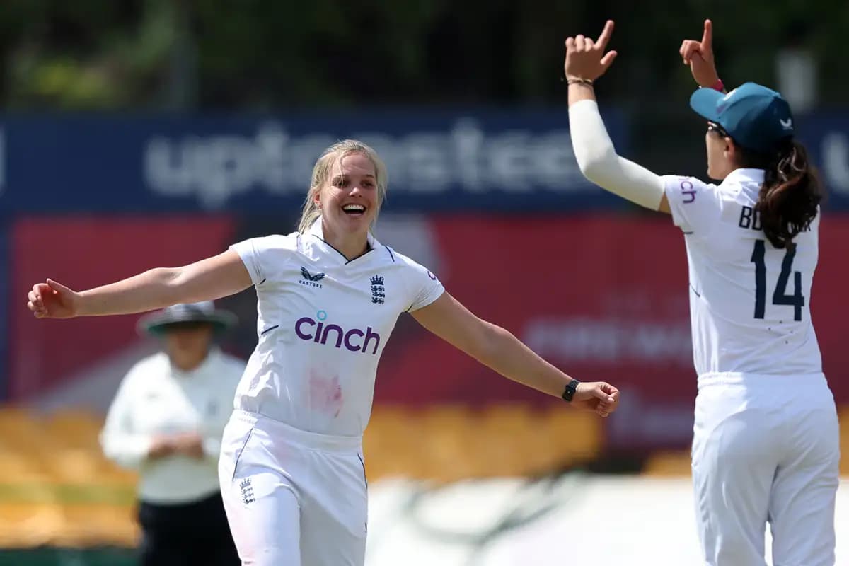 Hampshire Squeeze Past Essex in Low-Scoring Thriller at Chelmsford