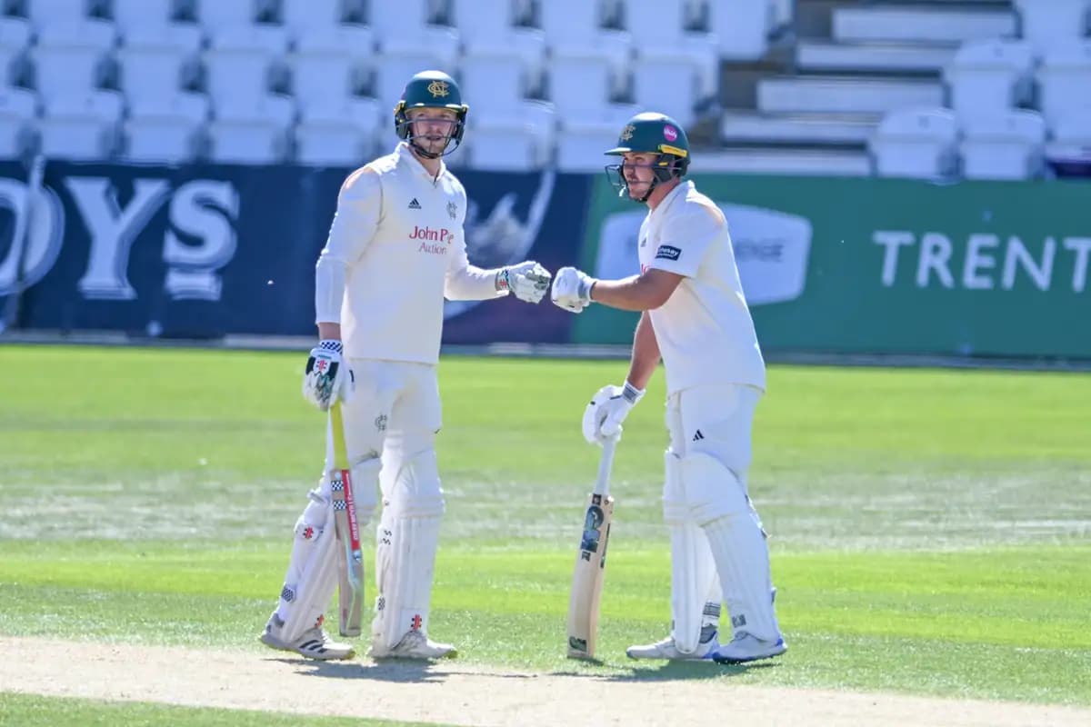 Thomas and Sykes Shine with Maiden Centuries as Surrey Clinch Emphatic Victory
