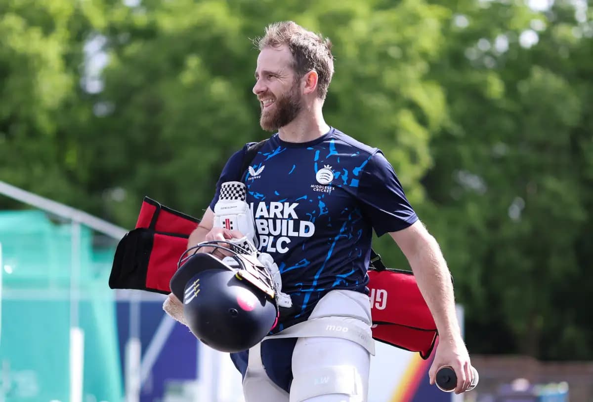 Du Plooy, Williamson Tons Grind Northamptonshire into Submission