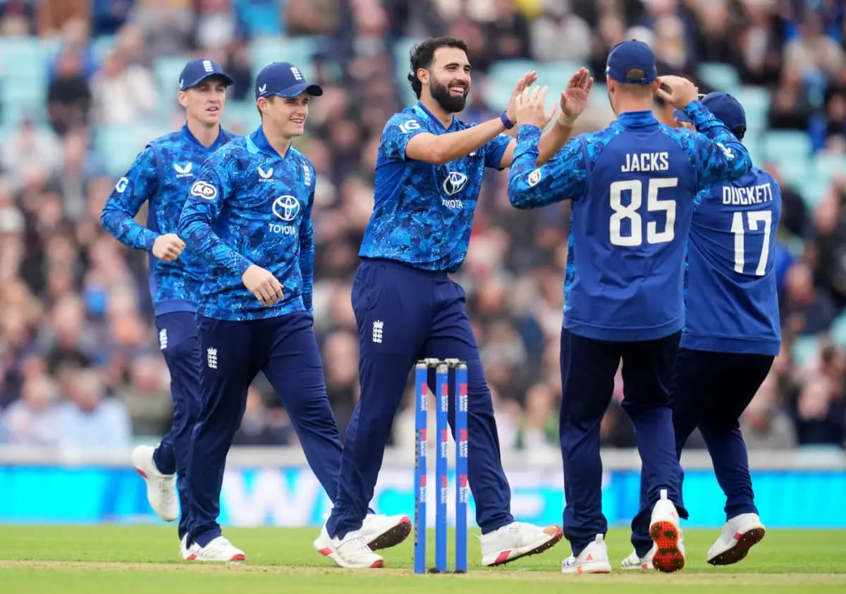 Saqib Mahmood Sidelined from T20Is, Scott Currie Handed First Call-Up