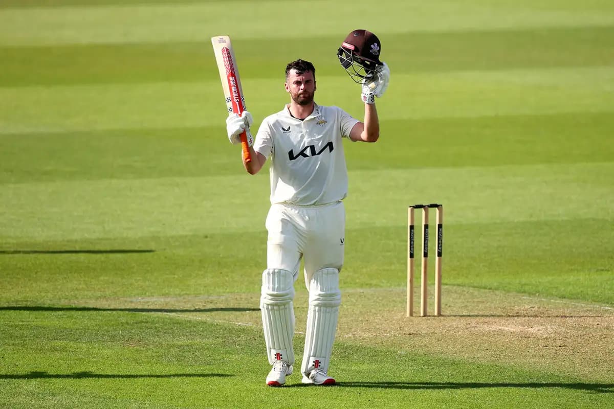 Dom Sibley Passes 1000 Runs as Surrey Rally in Scarborough