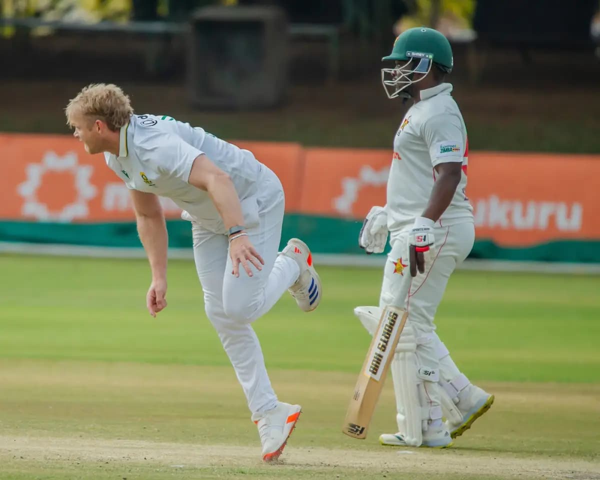 Hermann, van der Dussen Fifties Power South Africa Past Zimbabwe