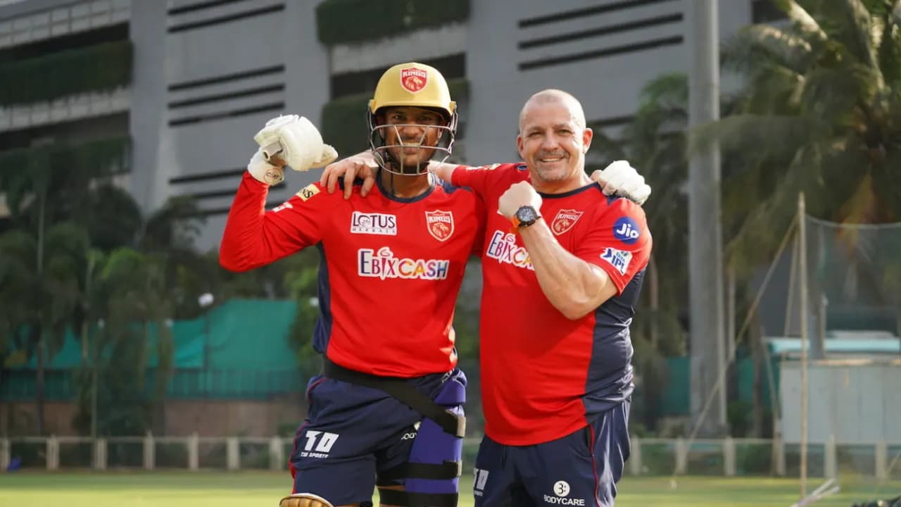 Sri Lanka Appoint Julian Wood as Batting Coach and Rene Ferdinands as Spin-Bowling Coach