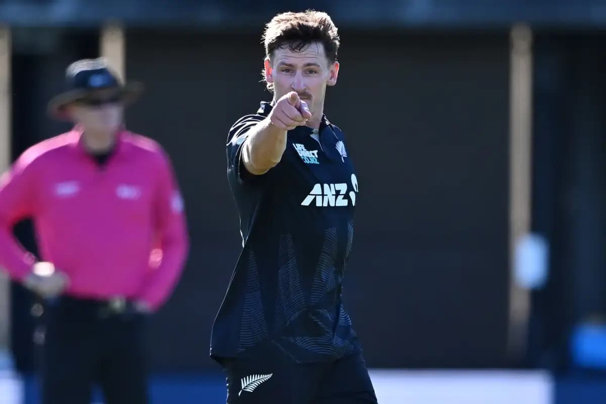 New Zealand Recall Chapman as 34-Over Clash Begins with Fielding First