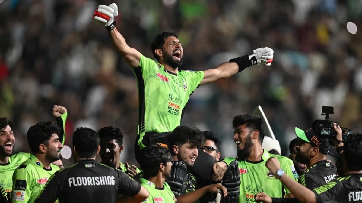 Lahore Qalandars, Peshawar Zalmi Seal New 10-Year Extension to PSL Franchise Rights