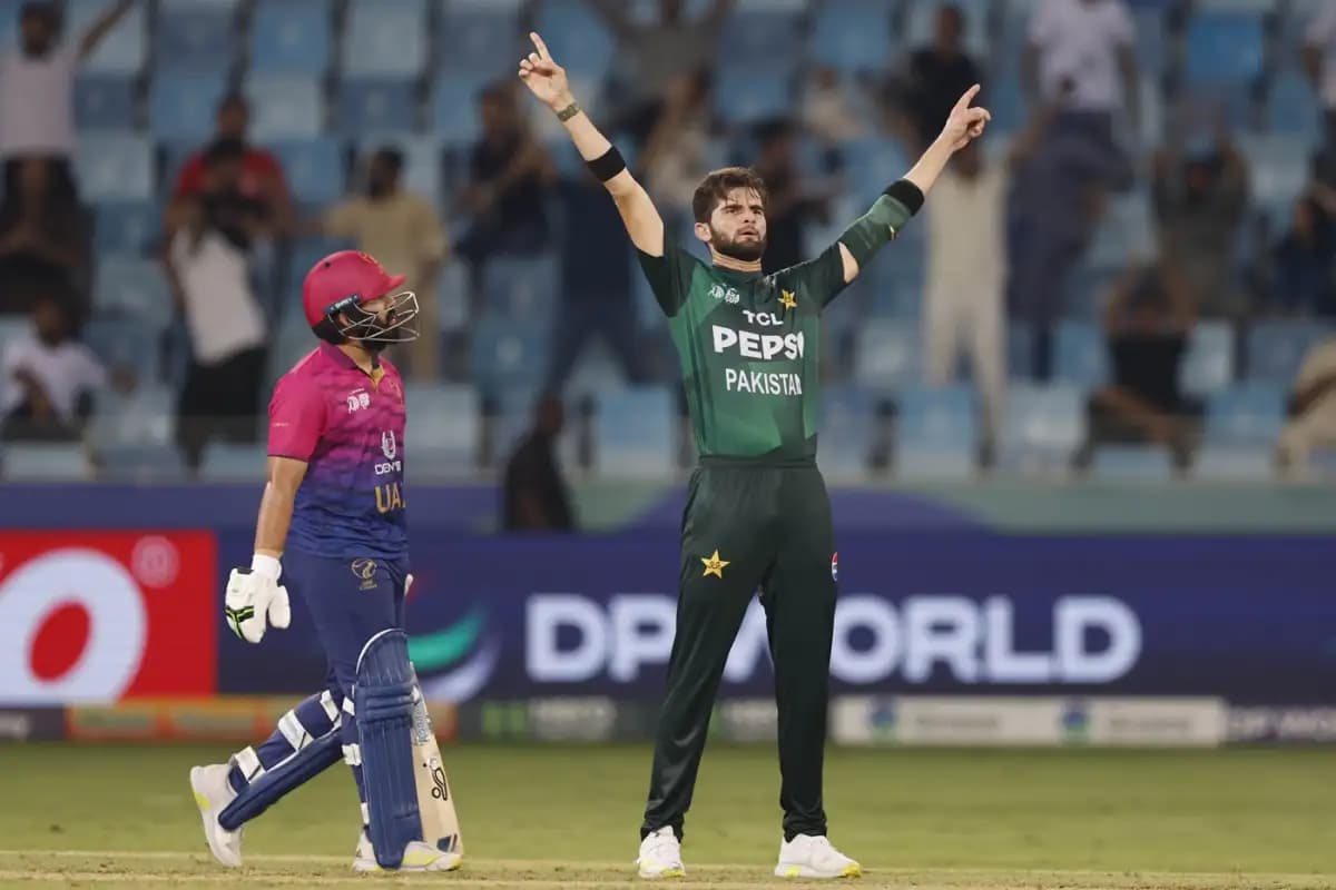 Afridi and Rauf Restrict Sri Lanka to 133 Despite Kamindu’s Resilient Fifty