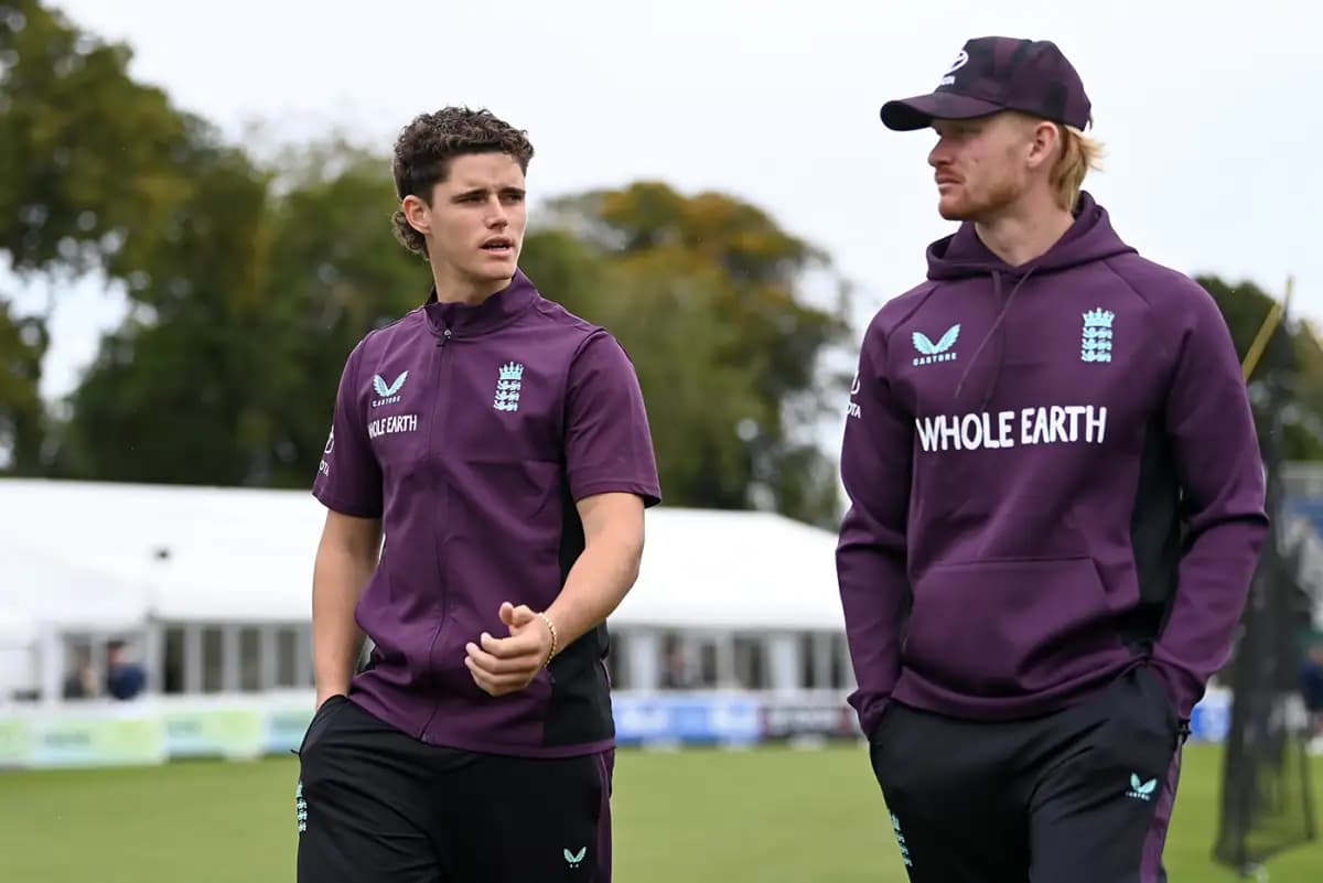 Jordan Cox and Emma Lamb Claim Top Honours at PCA Player of the Year Awards