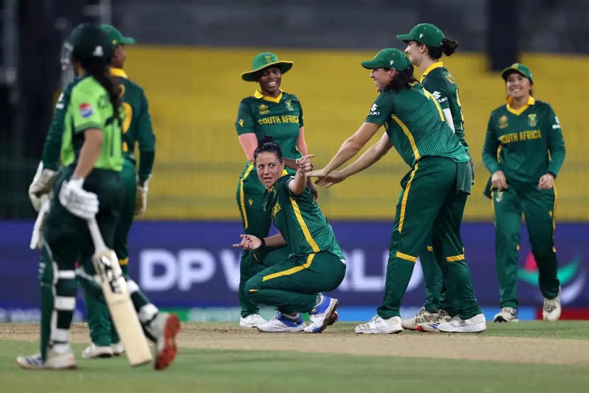 South Africa Riding High, But Kapp Urges Bowlers to ‘Tighten Up a Little Bit