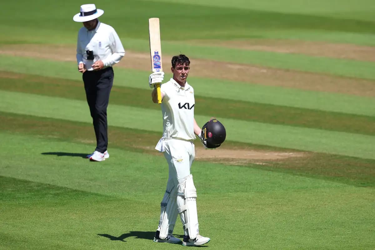 Dan Lawrence’s Stunning Century Inspires Surrey’s Record Chase Against Glamorgan