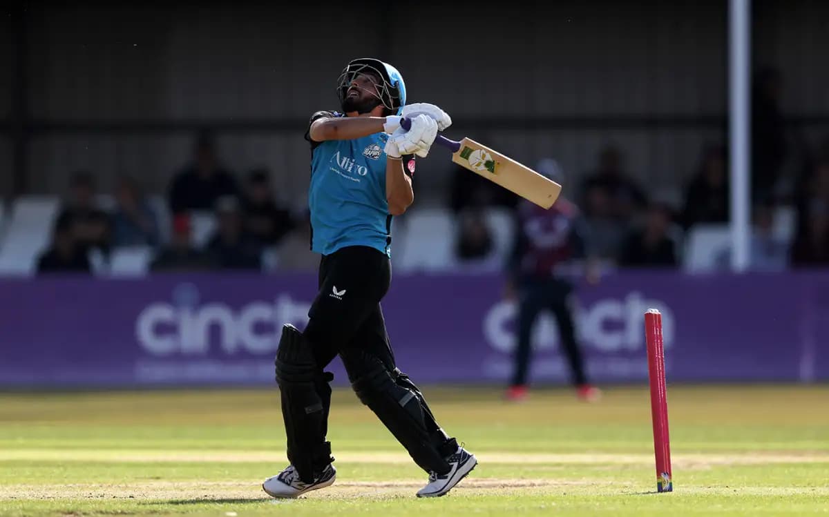 Explosive Top-Order Half-Centuries Propel Worcestershire to Emphatic Victory