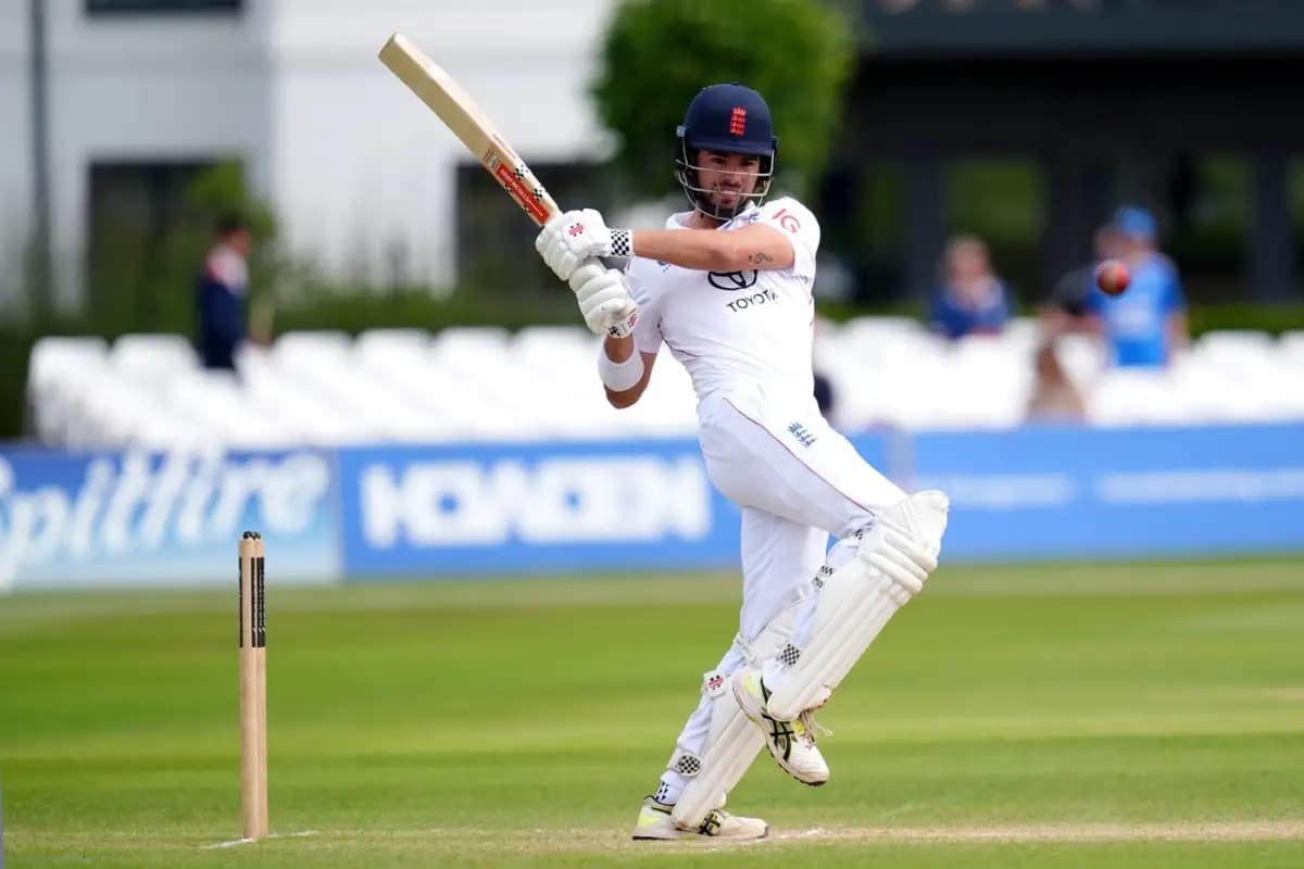 Holden and Pretorius Star as Hampshire and Middlesex Play Out Dramatic Tie in Vitality Blast
