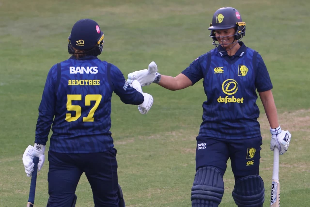 Grewcock Stars as Essex Clinch First Win in One-Day Cup