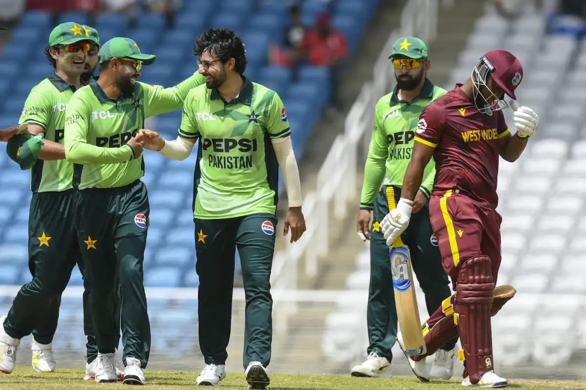 Pakistan Spring Major Surprise: Babar Azam and Mohammad Rizwan Left Out of Asia Cup Squad