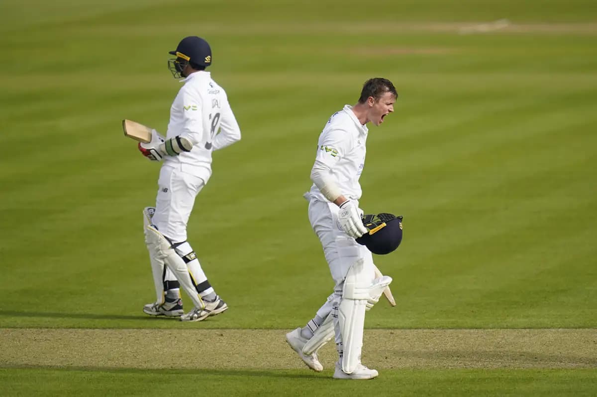 Nick Gubbins Ton Sinks Defending Champions Glamorgan in Opening Clash