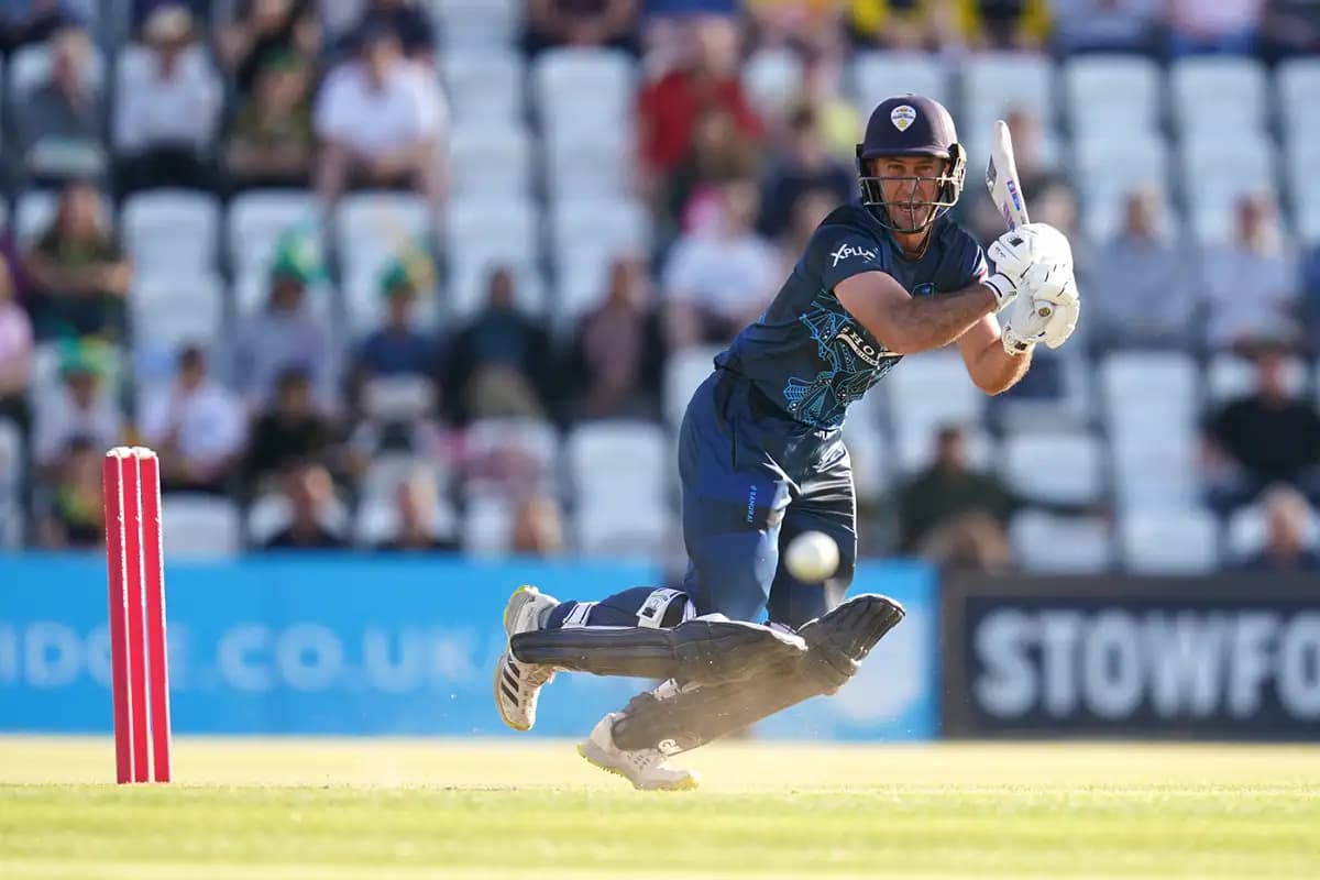Madsen century steers Derbyshire ahead of Gloucestershire