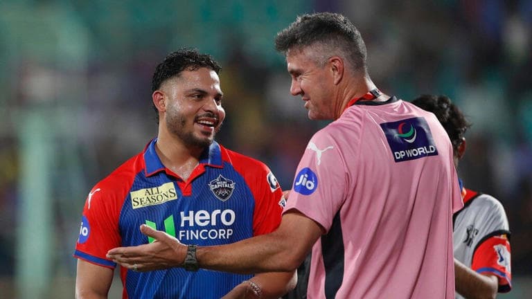 Epic Chase in Vizag: Ashutosh Sharma and Vipraj Nigam Lead Delhi Capitals to Stunning Victory