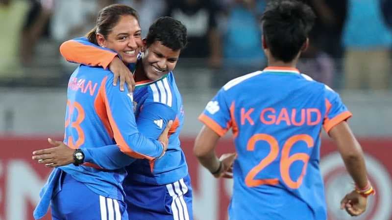 India Crush Pakistan for 55, Seal Seven-Wicket Win in Asia Cup