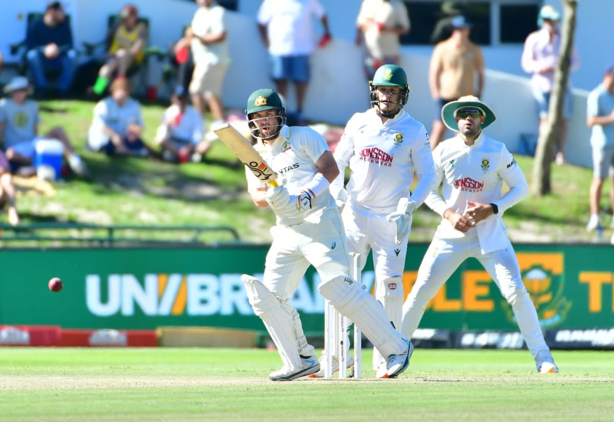 Inglis and Carey leave Australia one run ahead as Jansen reaches 100 Test wickets