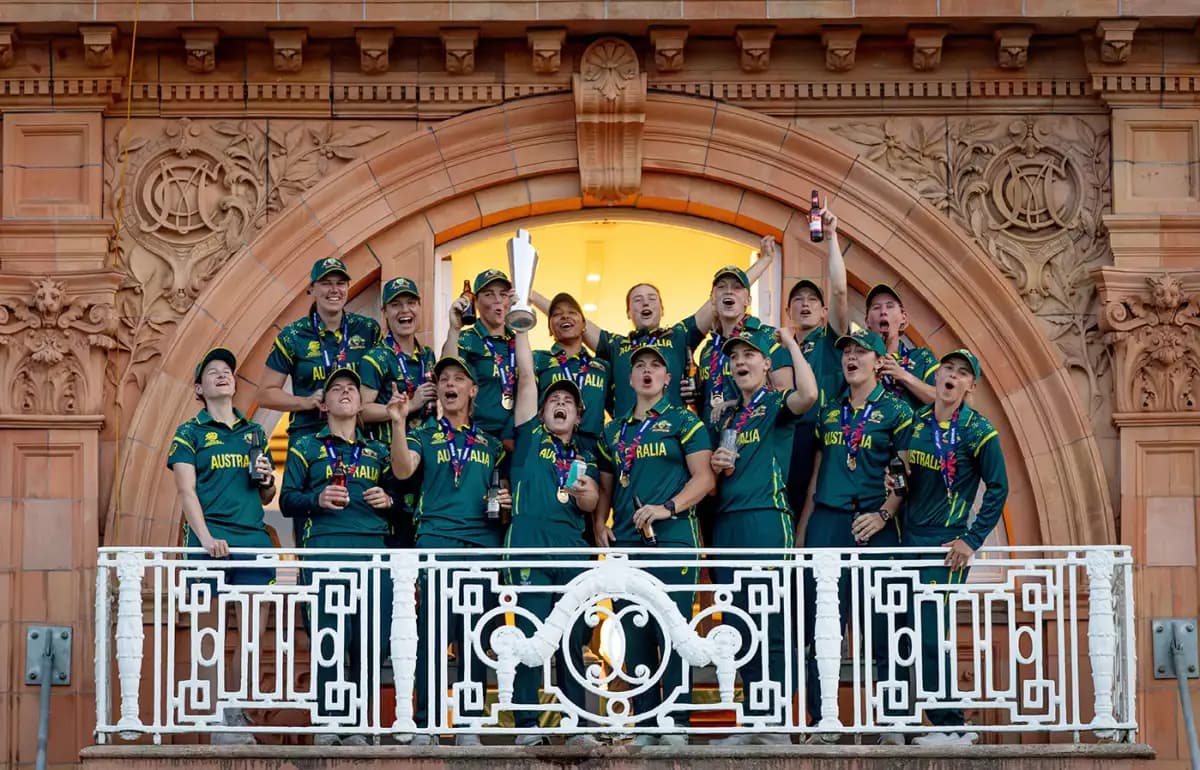Moises Henriques Retires from Australian Domestic Cricket, Set to Represent Portugal
