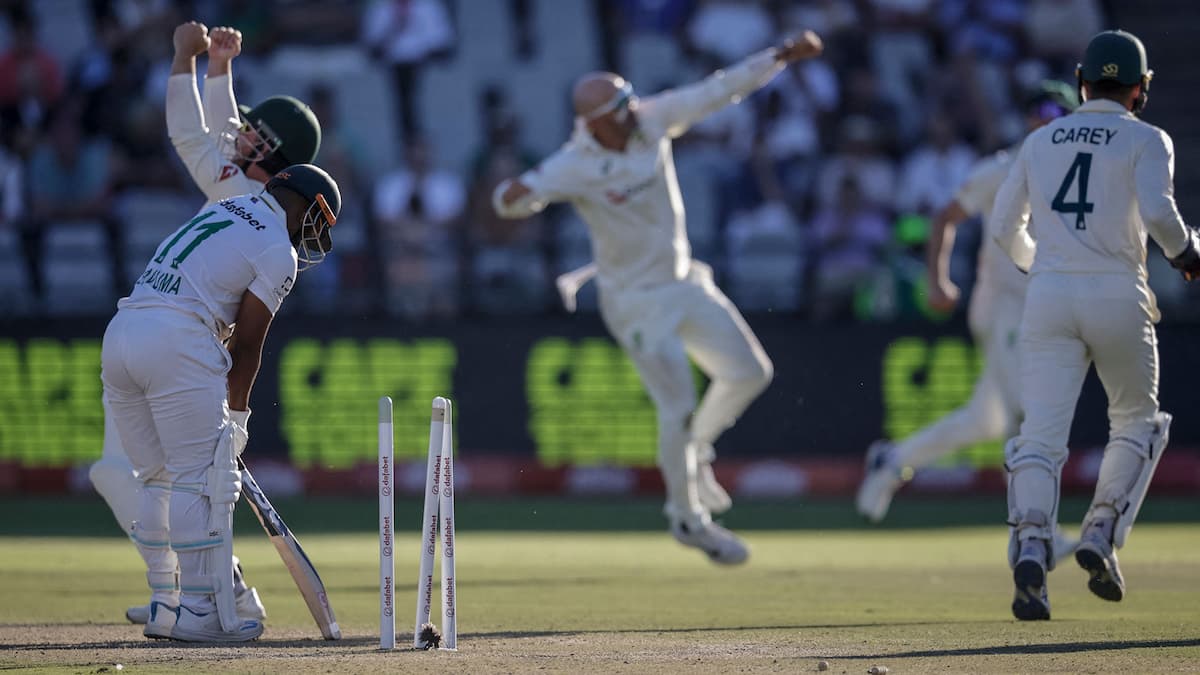 Inglis century and Lyon's late strike leave South Africa 40 ahead at Newlands