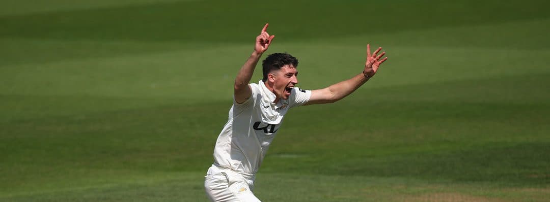 Blake and Fisher drag Surrey to a one-wicket win over Yorkshire at the Oval