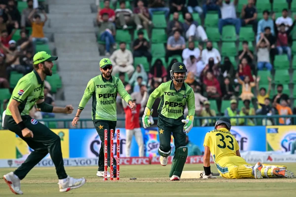 Australia bring in Connolly, opt to bat in series-deciding ODI against Pakistan