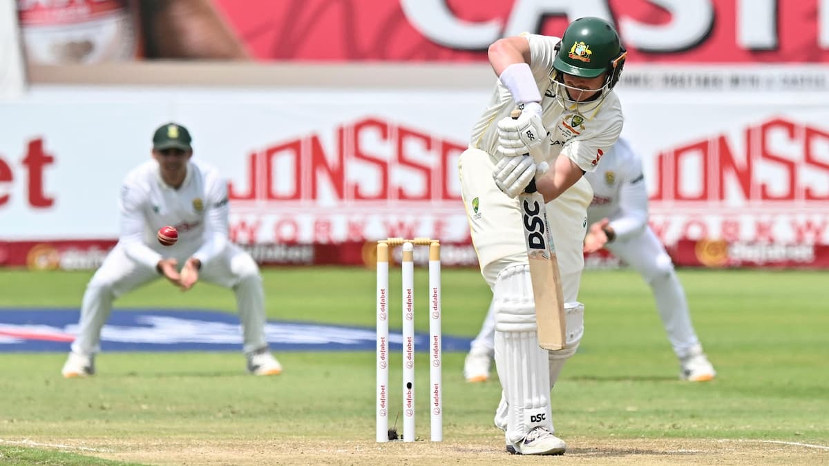 Matt Renshaw's first Test hundred since 2017 lifts Australia in Durban