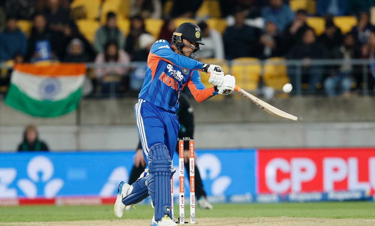 Abhishek Sharma's 113 and a record powerplay seal the T20I series for India in Wellington