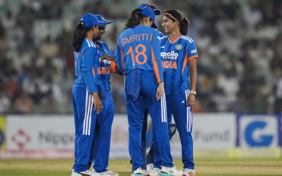 Zimbabwe reach 55 for 2 in Vadodara as Smriti Mandhana's ODI captaincy begins