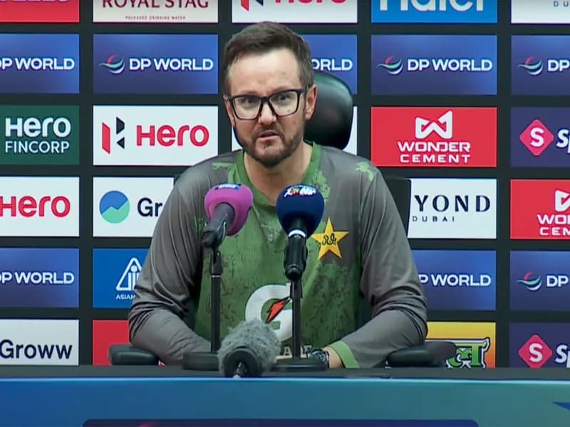 Mike Hesson says he would take the Pakistan Test job permanently after the England whitewash