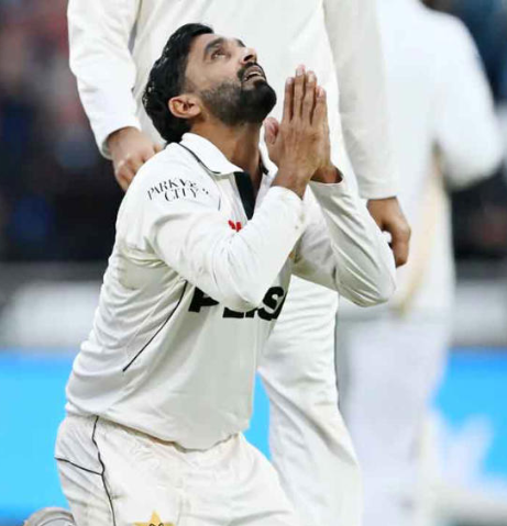 Ali Usman Creates History as Pakistan Spinner Shines at Headingley