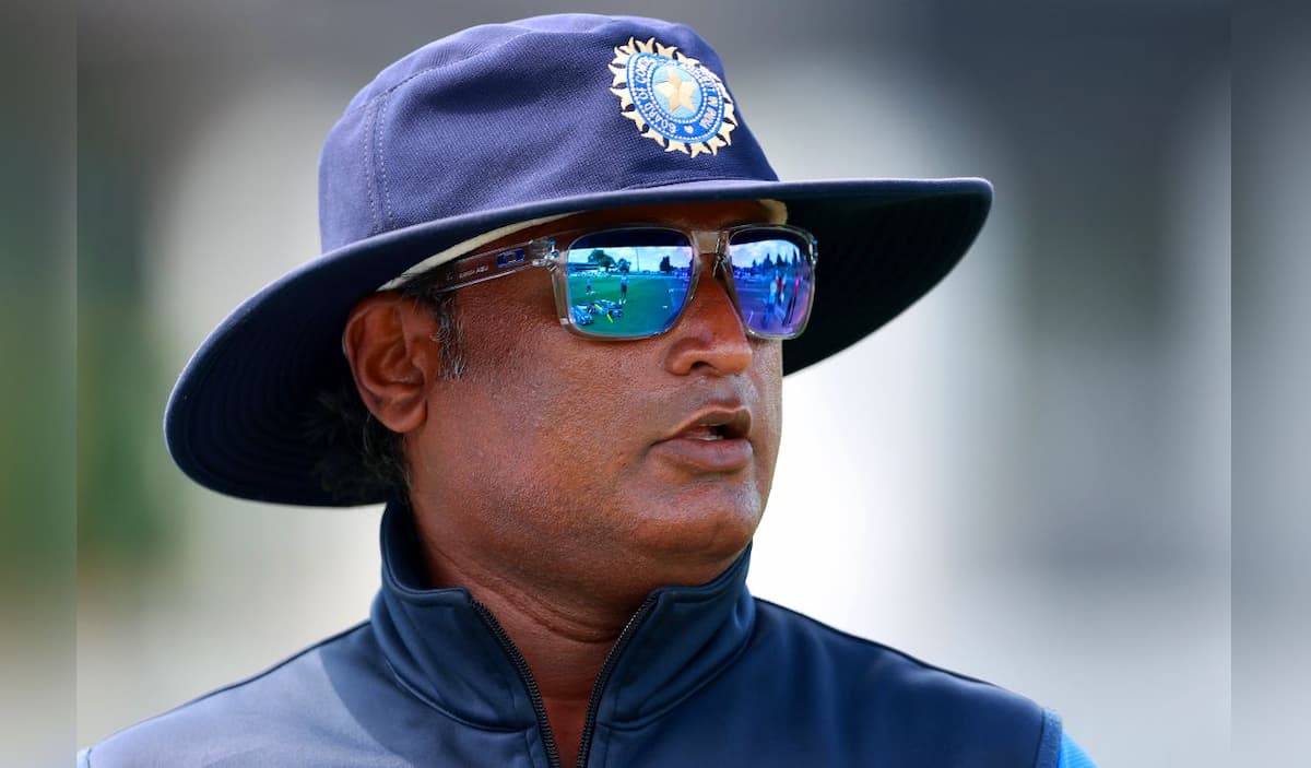 Pragyan Ojha takes charge of India's selection panel as Ramesh Powar fills Agarkar's seat