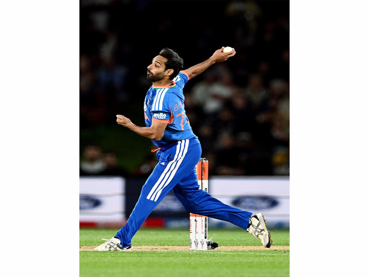 Morne Morkel backs Bhuvneshwar Kumar to find his rhythm after an expensive return