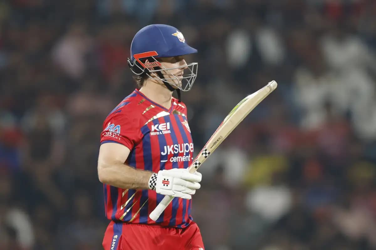 Marsh’s Massive Reach Turns Good-Length Balls into Six-Hitting Chances